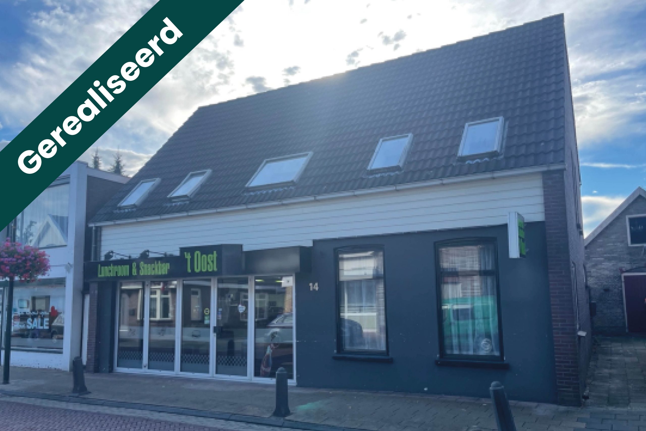 Een winkel voor eigen gebruik en een bovenwoning voor de verhuur